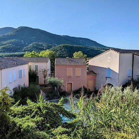 Maisonnette Dans Domaine Avec Piscine A Nyons, Pays Des Olives Kültér fotó
