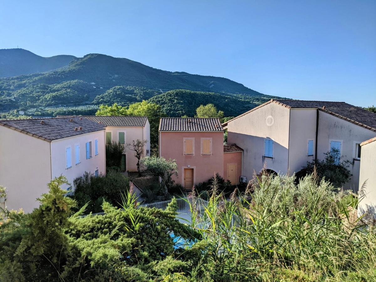 Maisonnette Dans Domaine Avec Piscine A Nyons, Pays Des Olives Kültér fotó