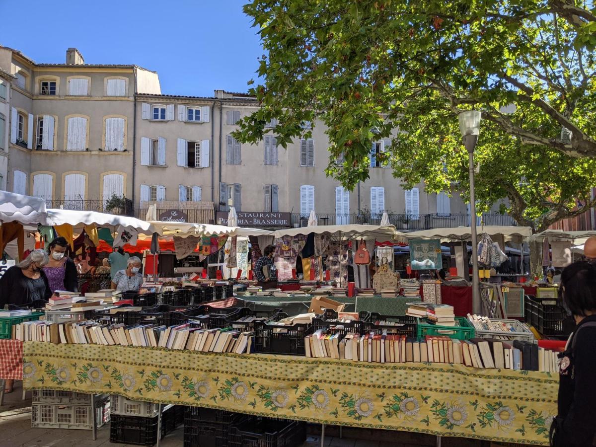 Maisonnette Dans Domaine Avec Piscine A Nyons, Pays Des Olives Kültér fotó